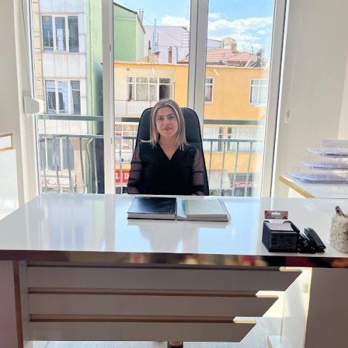 HALE GÜZELLİK MERKEZİ