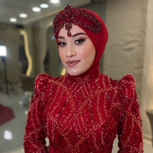 LALE BAYAN KUAFÖRÜ