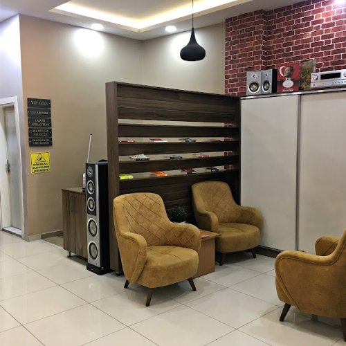 NOSTALJİ ERKEK KUAFÖRÜ