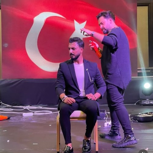 PARLAK ERKEK KUAFÖRÜ