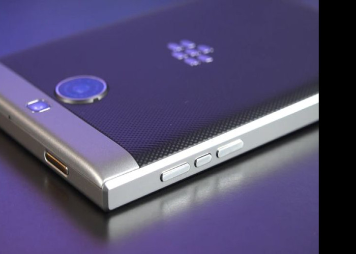 BlackBerry Passport Silver Edition